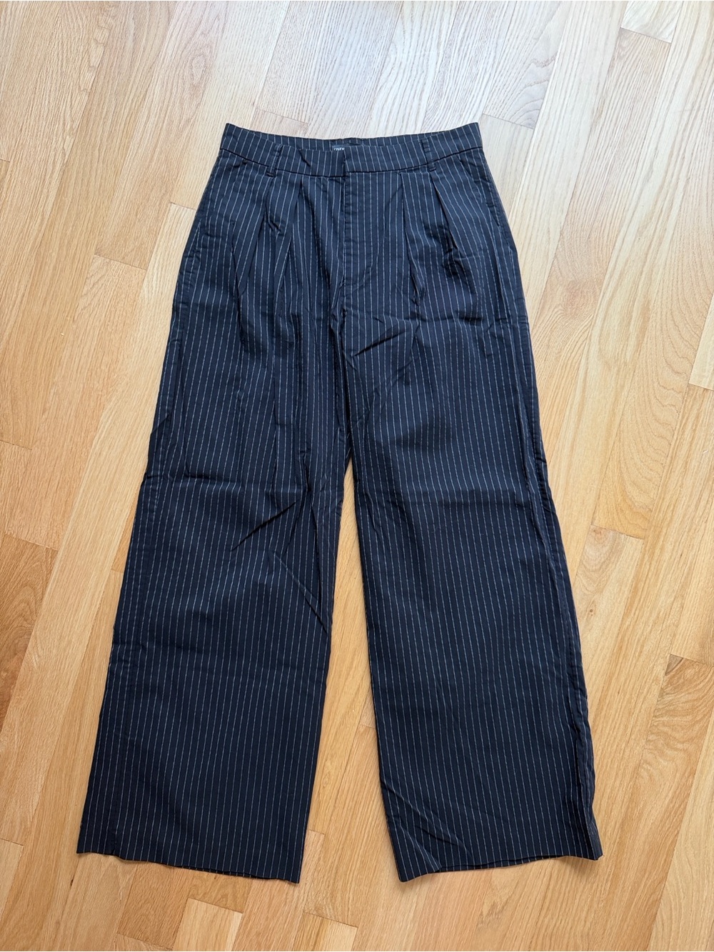 Zara Women’s Black Pinstripe Wide-Leg Pants